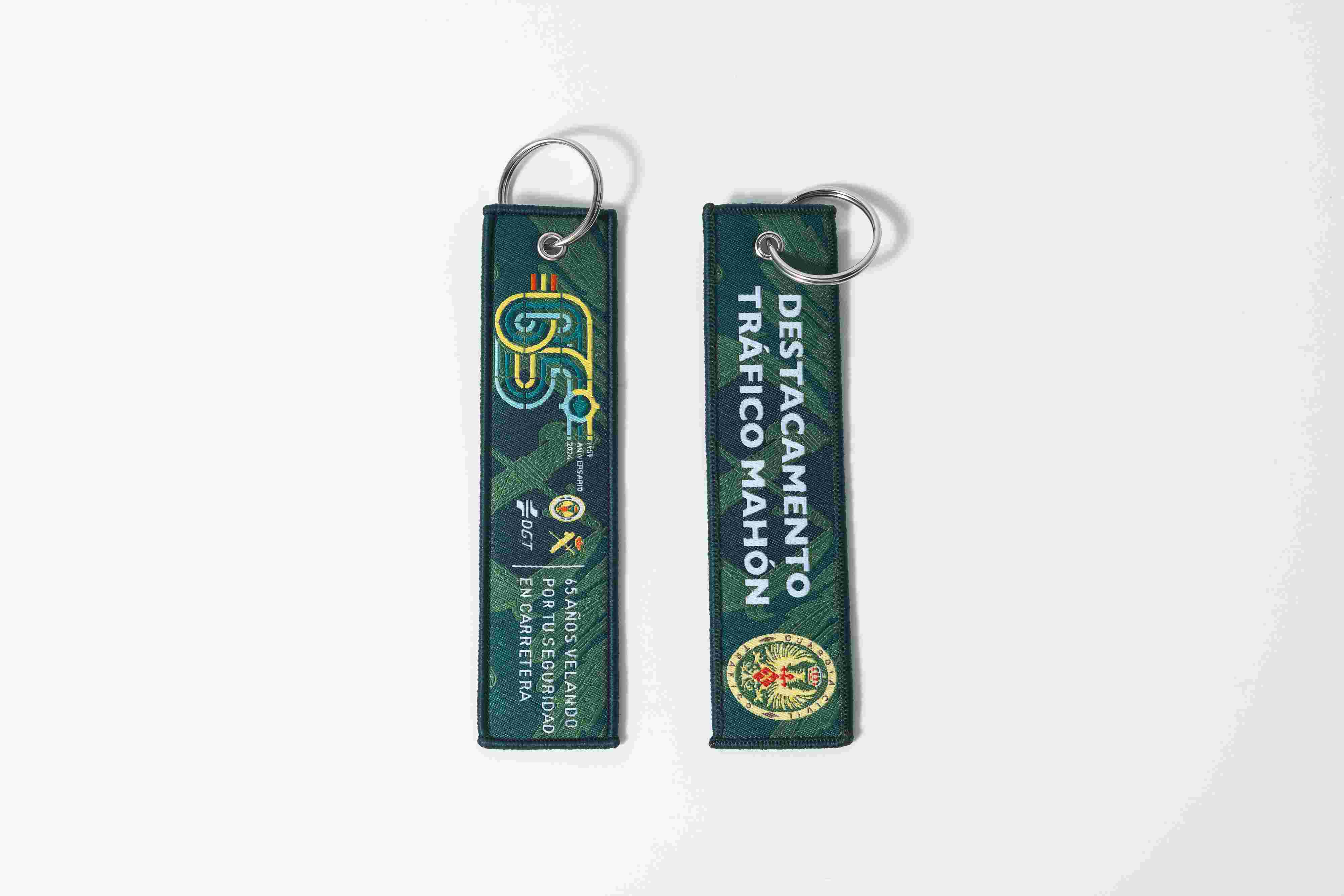 Free Design Custom Wholesale Woven Logo Fancy Woven Keychain for Gift