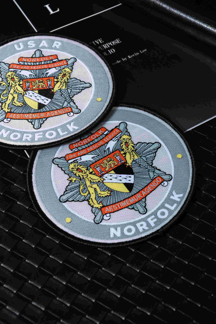 High Quality Customized Factory Price Woven Patch with Veclro Backing for Clothing Badge